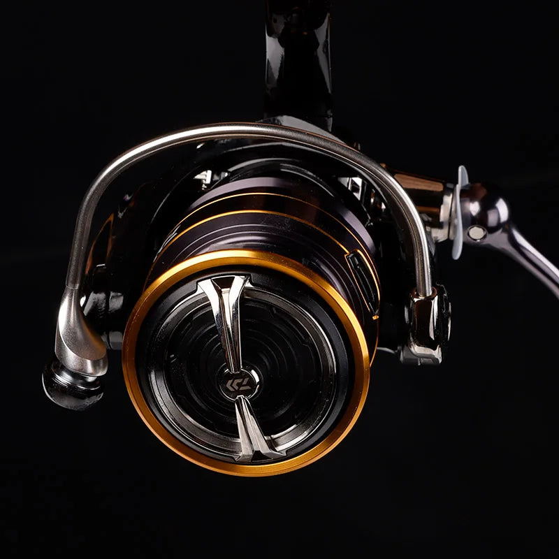 DAIWA LEGALIS CS LT Spinning Wheel 6+1BB Max Drag 12KG