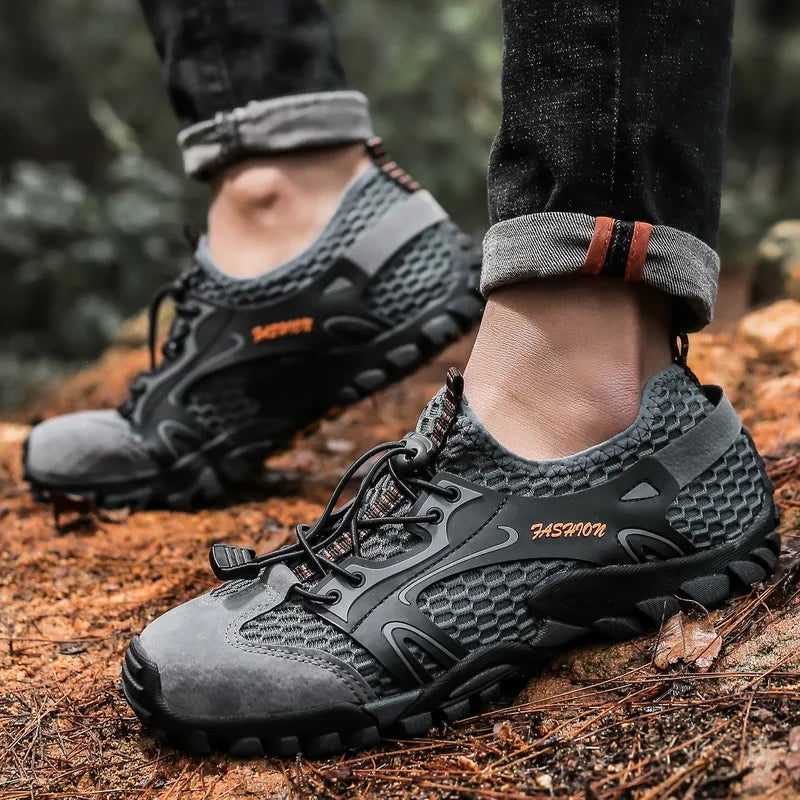 Outdoor Anti-slip Wear-resistant Shoes for Men