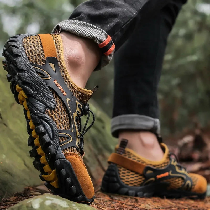 Outdoor  Anti-slip Wear-resistant Shoes for Men